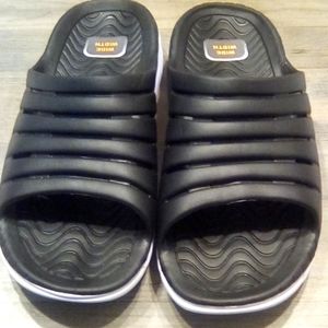 Avia Men Slip-on Sandals Flip flops,  Bolo Flat Walking y2k Casual Shoes